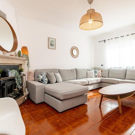 Вилла Baleal Happiness Surf House Феррел Экстерьер фото