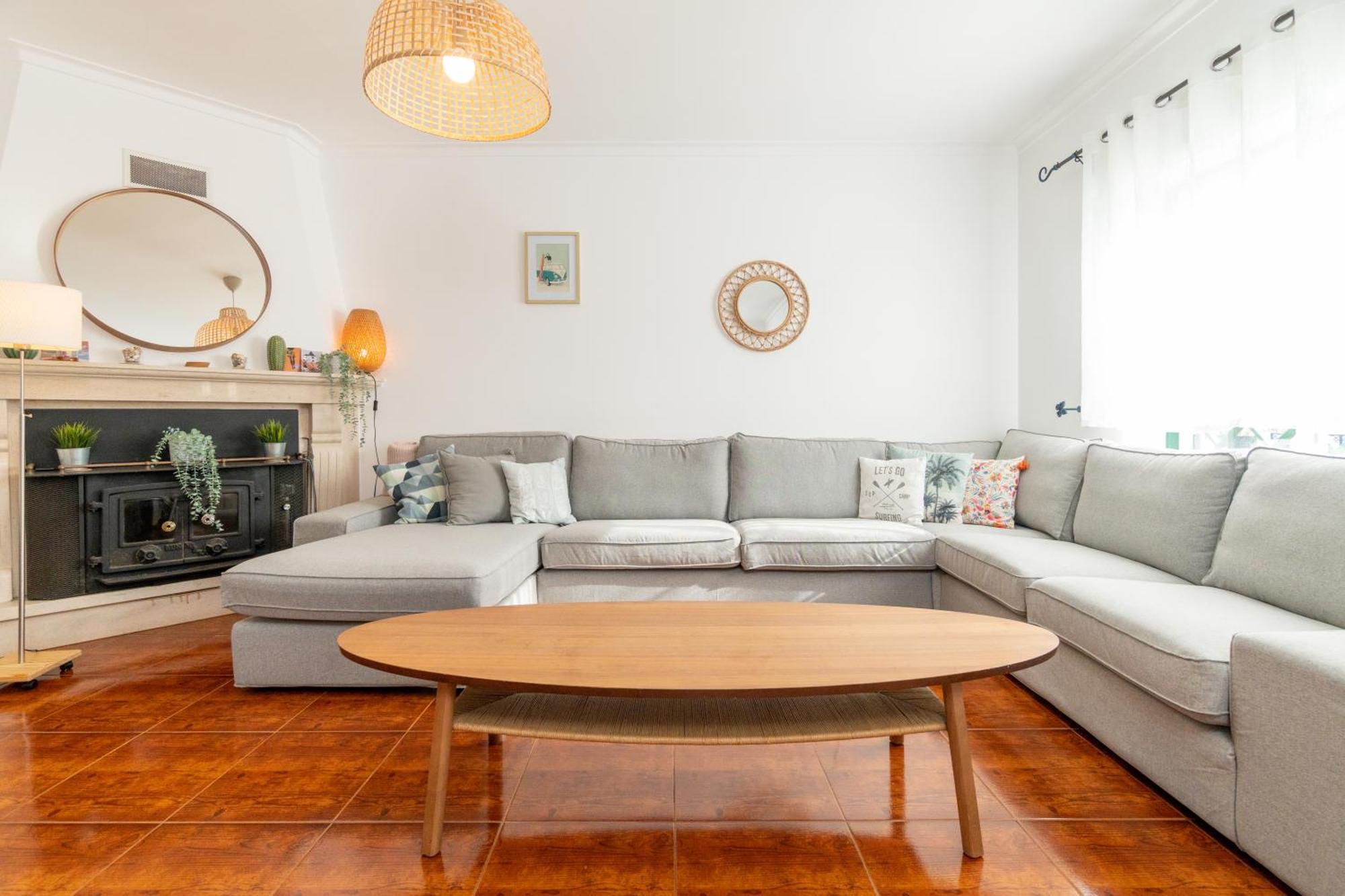 Вилла Baleal Happiness Surf House Феррел Экстерьер фото