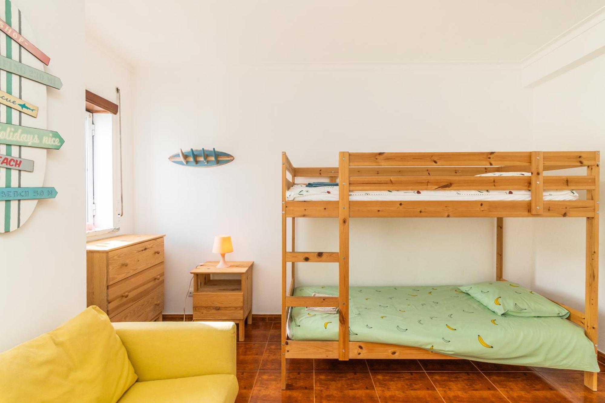 Вилла Baleal Happiness Surf House Феррел Экстерьер фото