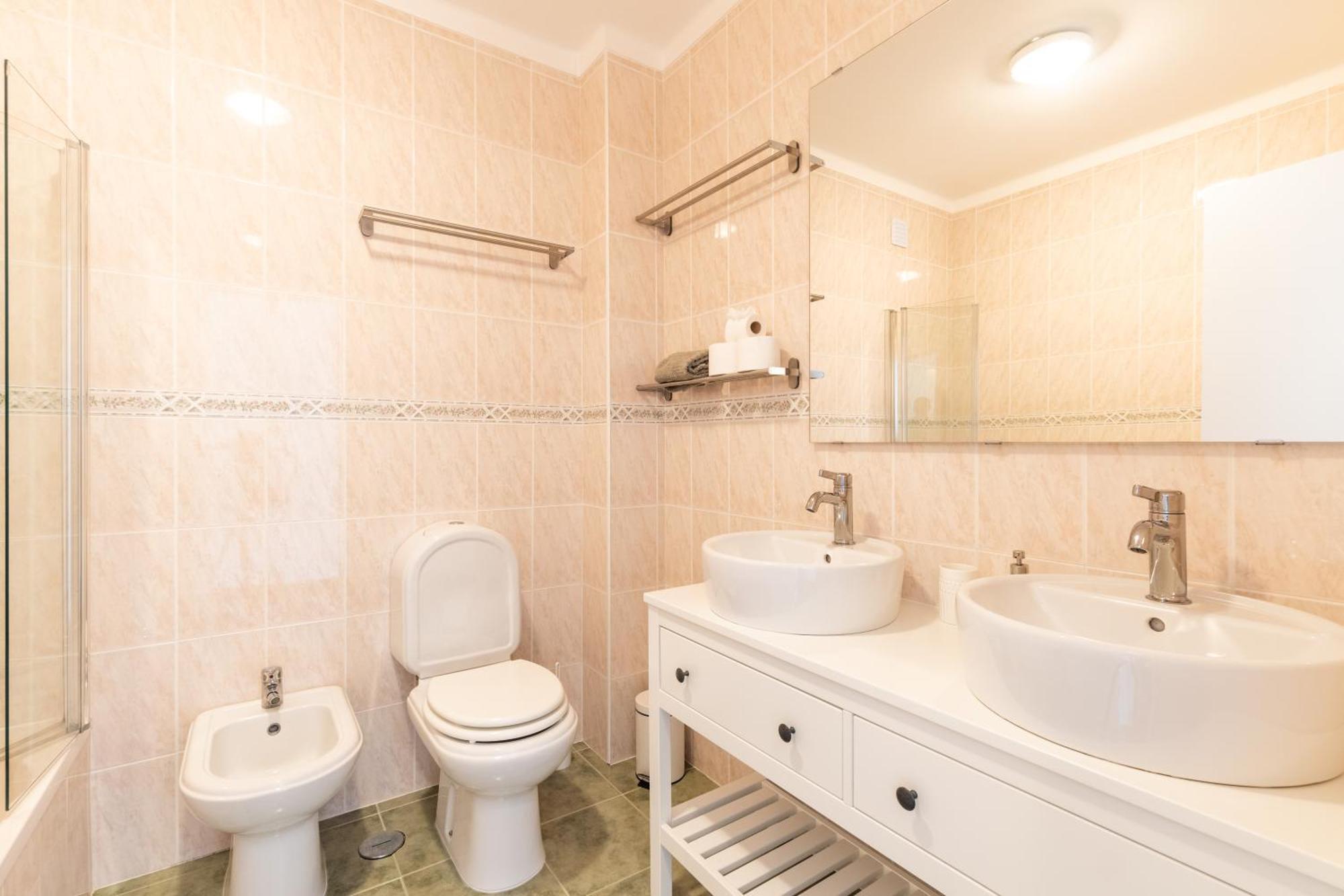 Вилла Baleal Happiness Surf House Феррел Экстерьер фото