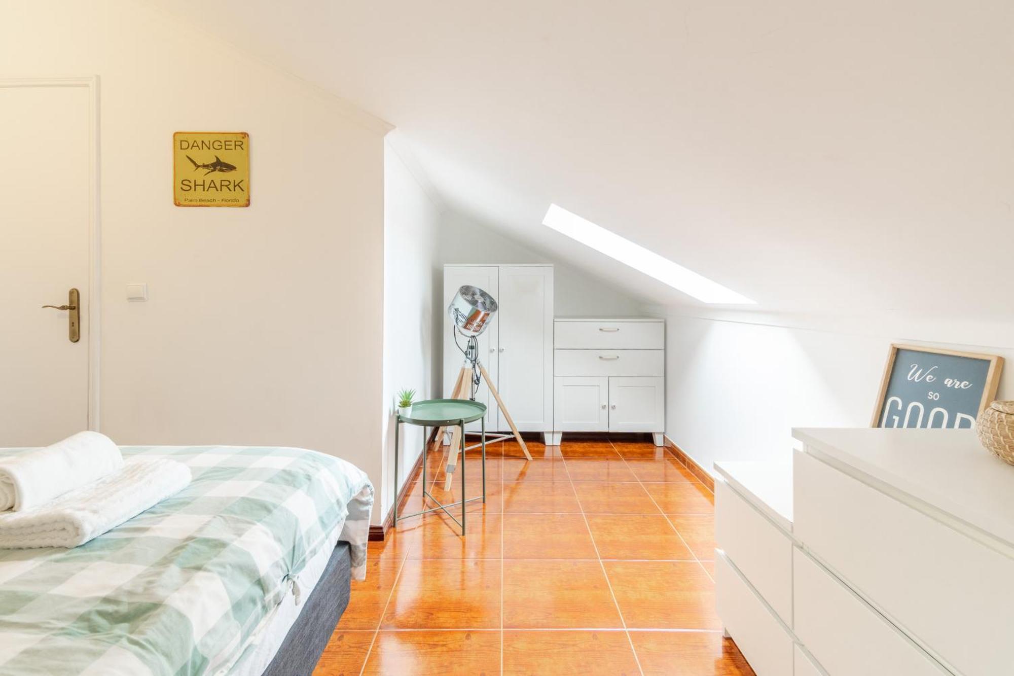 Вилла Baleal Happiness Surf House Феррел Экстерьер фото